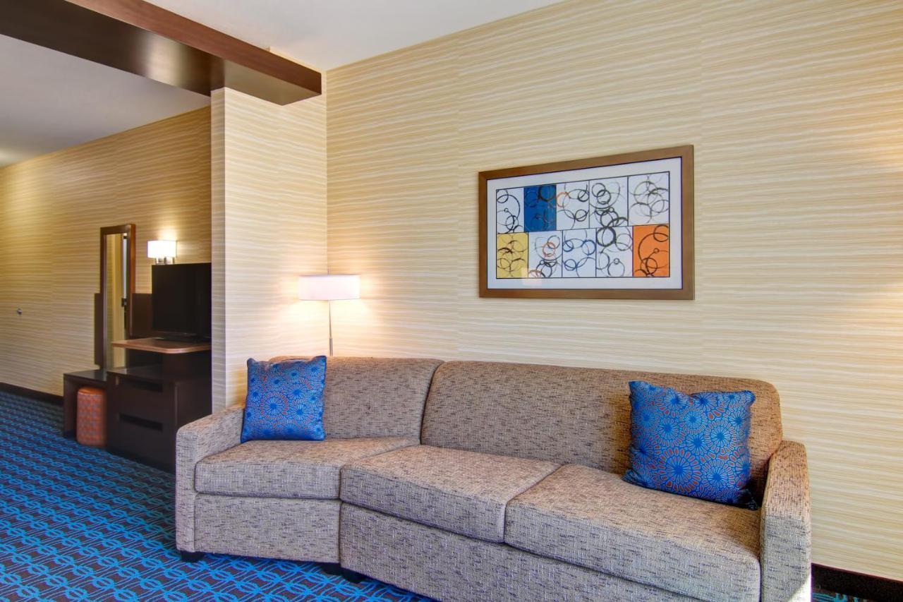 Hotel Fairfield & By Marriott