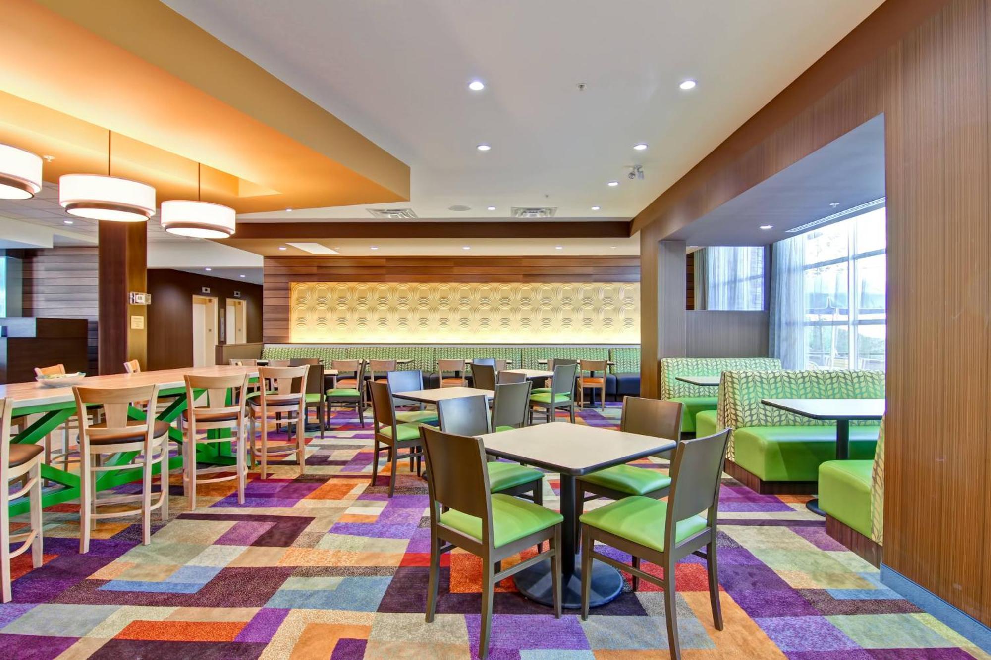 Fairfield & By Marriott 3* Kamloops