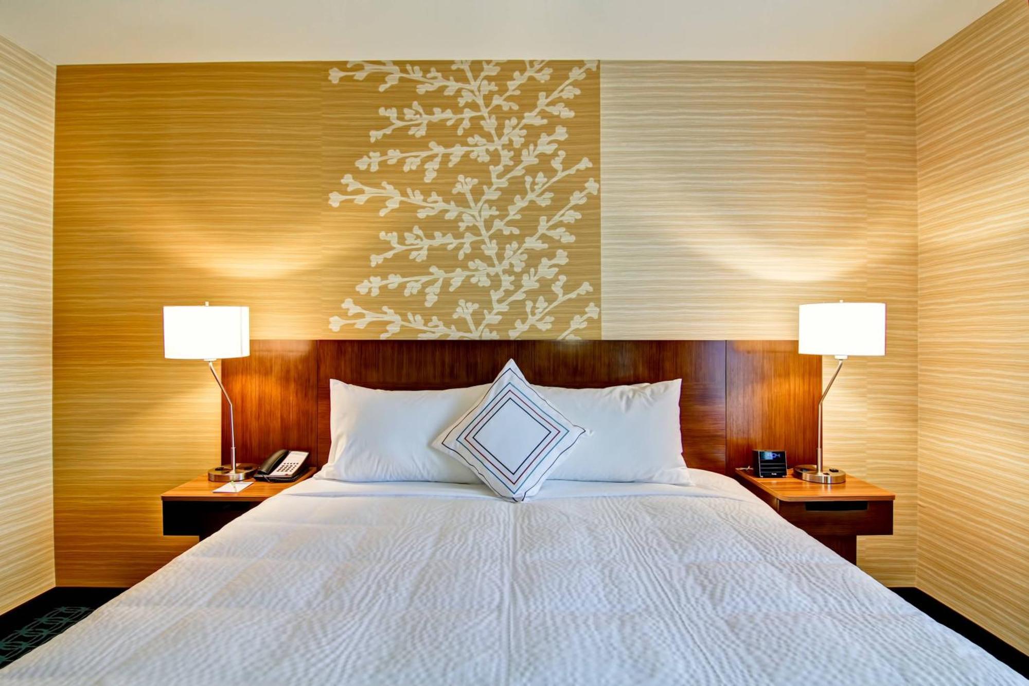 Fairfield & By Marriott 3*