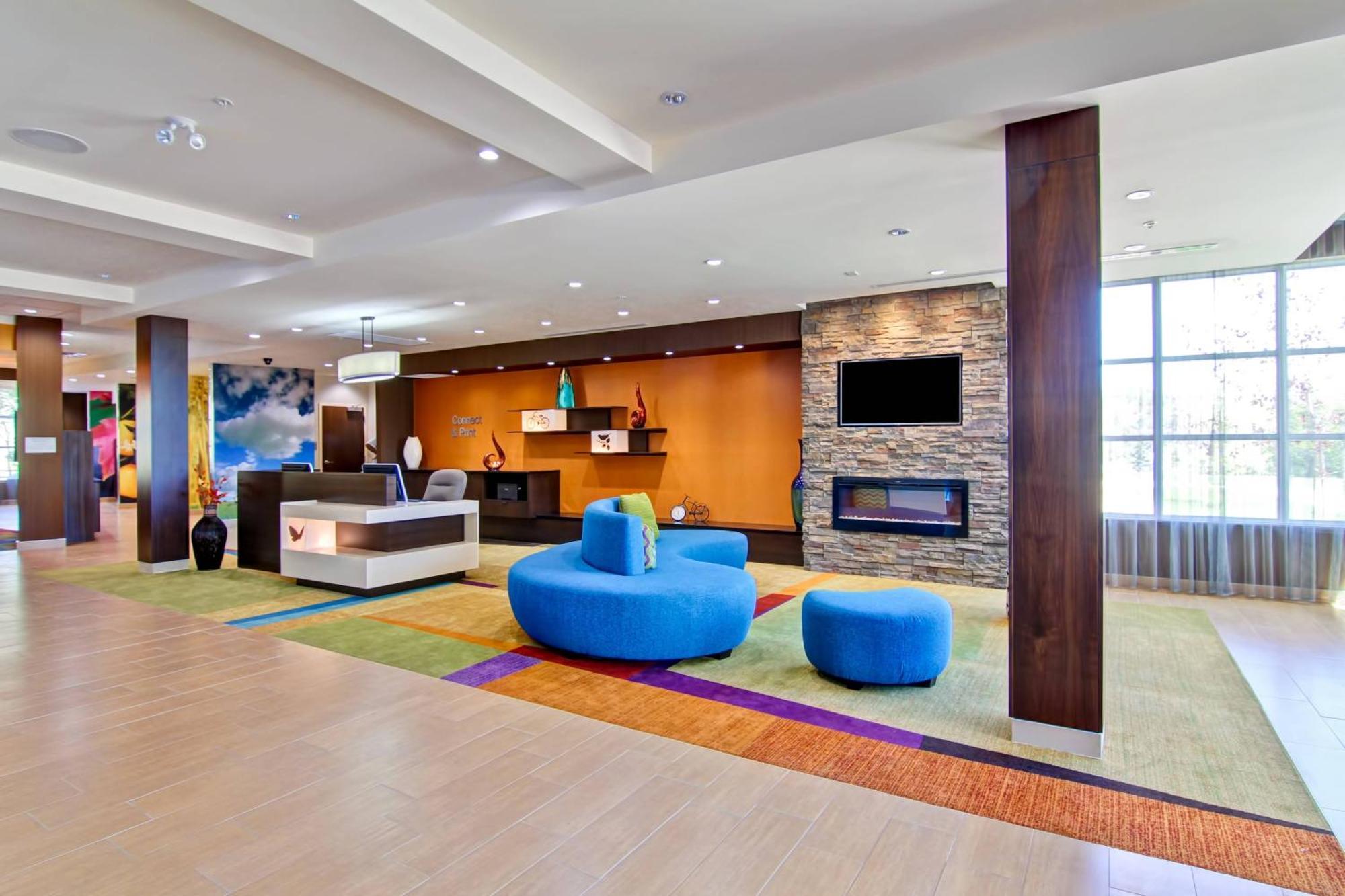 Hotel Fairfield & By Marriott