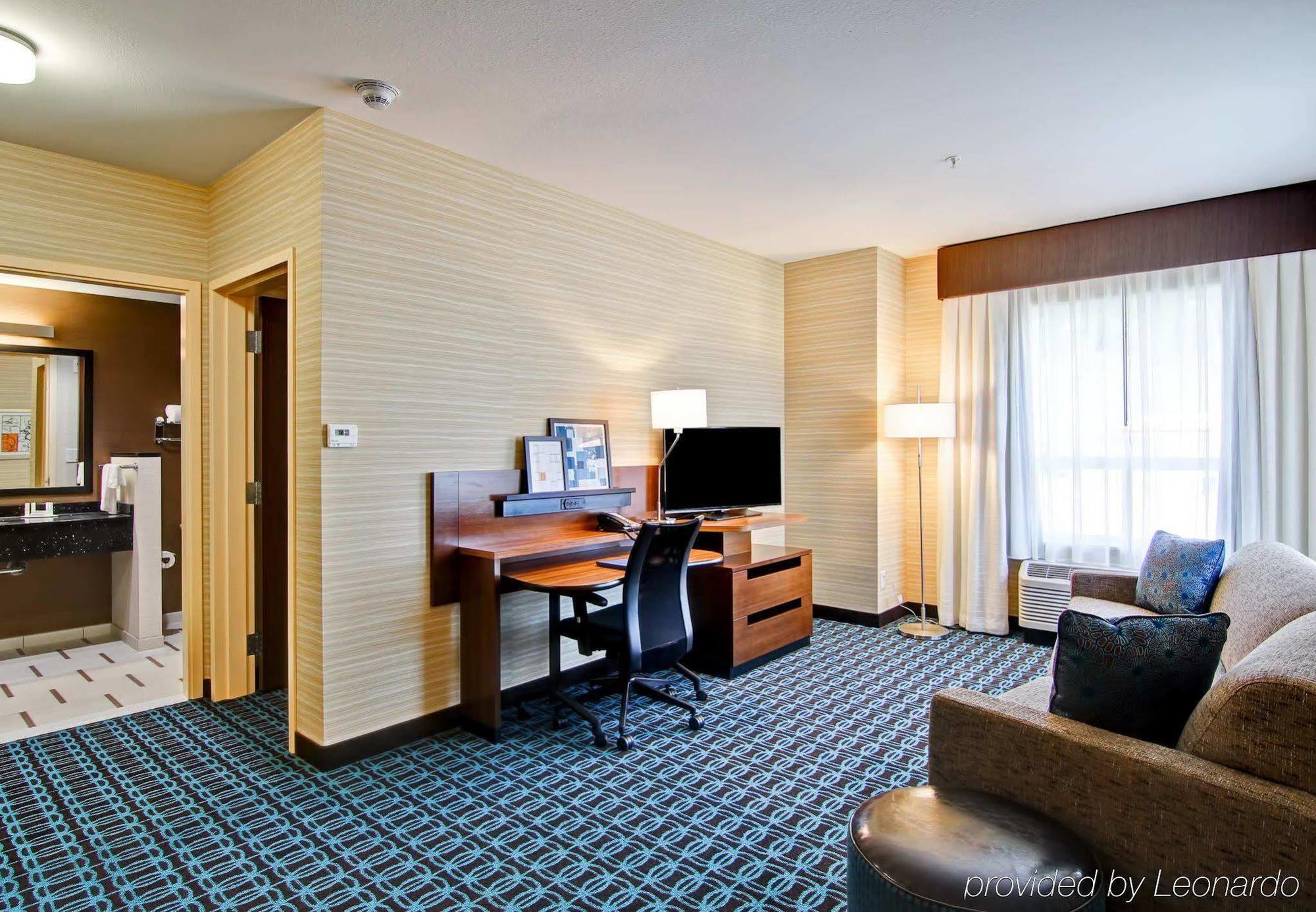 Fairfield & By Marriott Hotel Kamloops