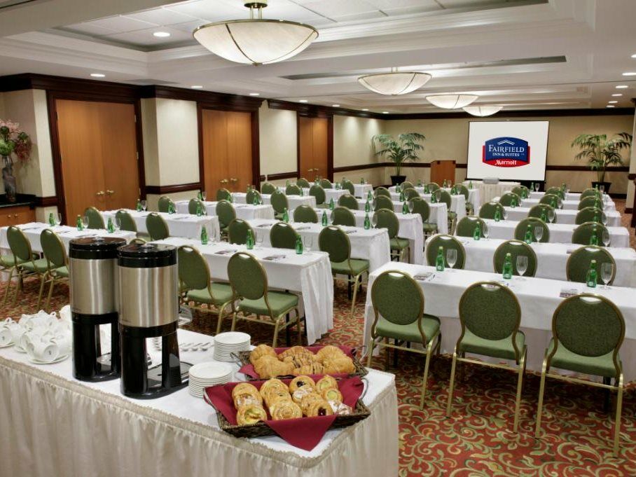 Hotel Fairfield & By Marriott 3*